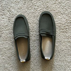 Rothy’s The Driver loafer in cypress